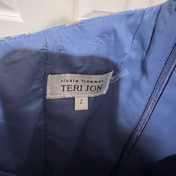 Formal One shoulder light blue/rose gold size 2 - Picture 2 of 8